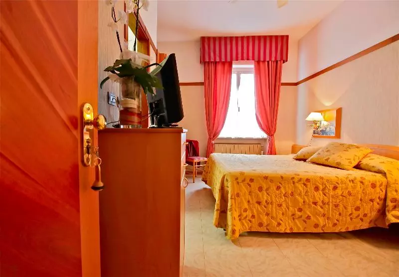 Deluxe Einzelzimmer, Schlosshotel Kronberg Hotel Frankfurt