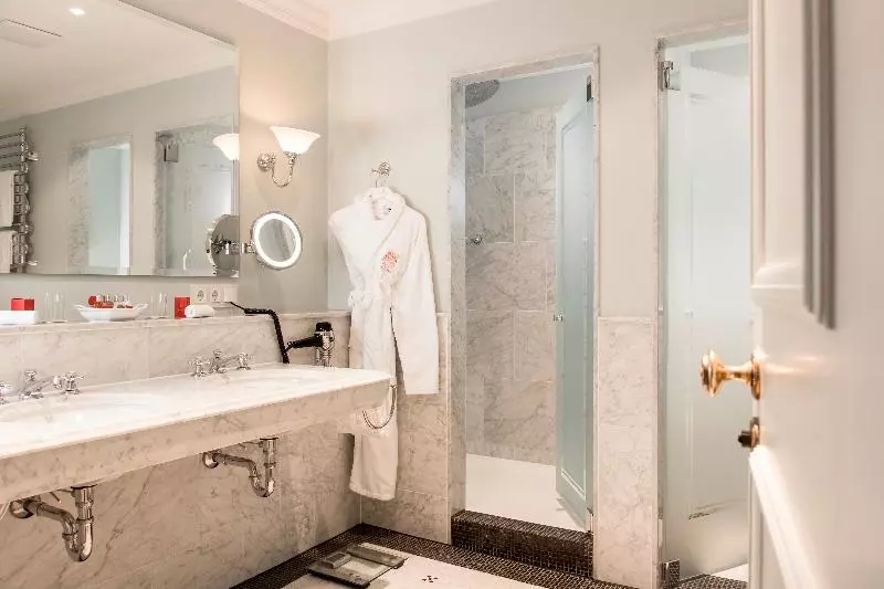 Deluxe Zimmer, Schlosshotel Kronberg Hotel Frankfurt