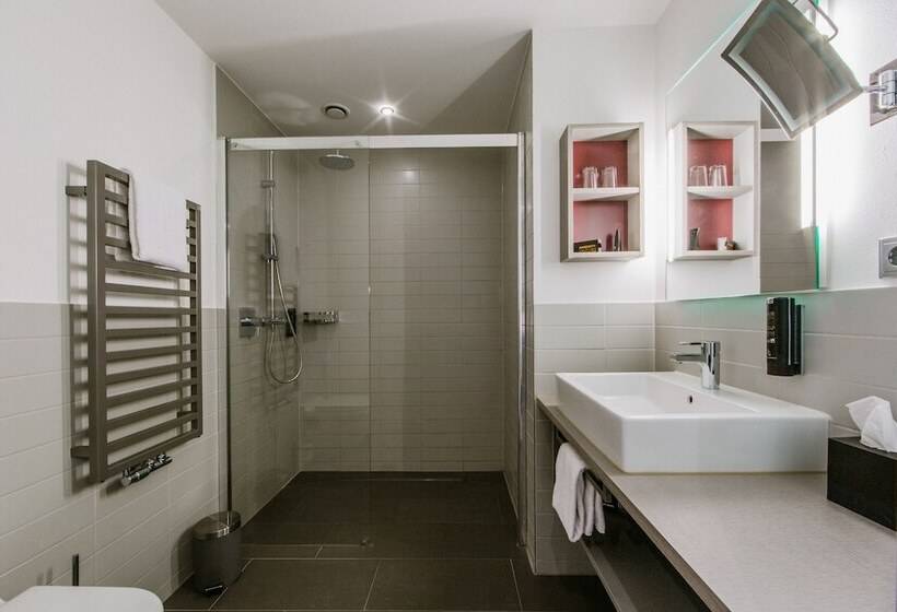 컴포트 룸, Schlosshotel Monrepos