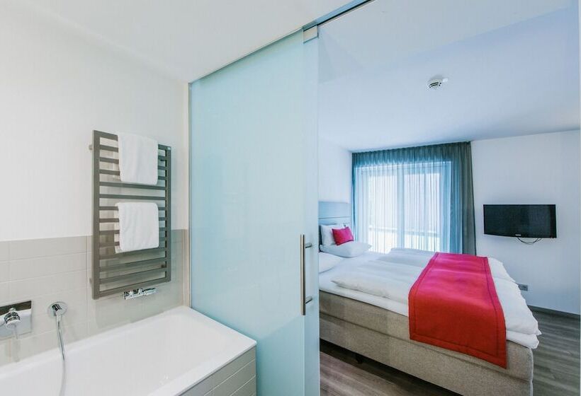 디럭스 룸, Schlosshotel Monrepos