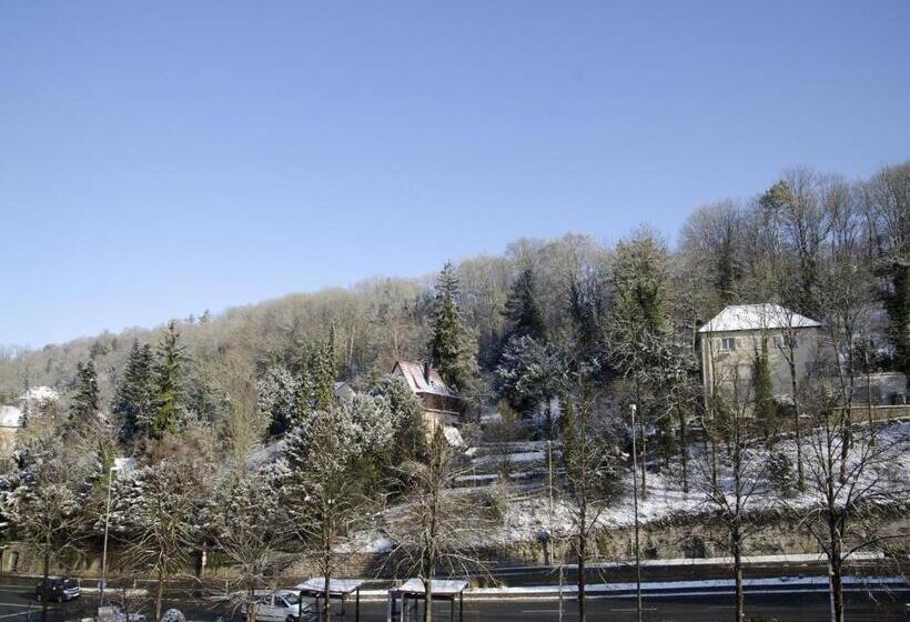 デラックスルーム, Scholl