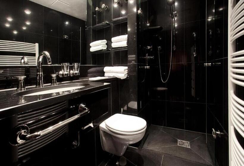 デラックスルーム, Scholl