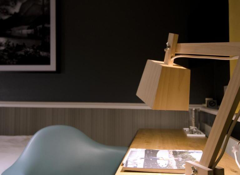 コンフォートシングルルーム, Scholl