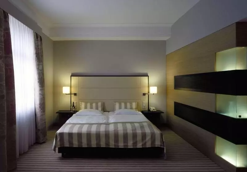 デラックスルーム, Steigenberger Hotel Bad Neuenahr