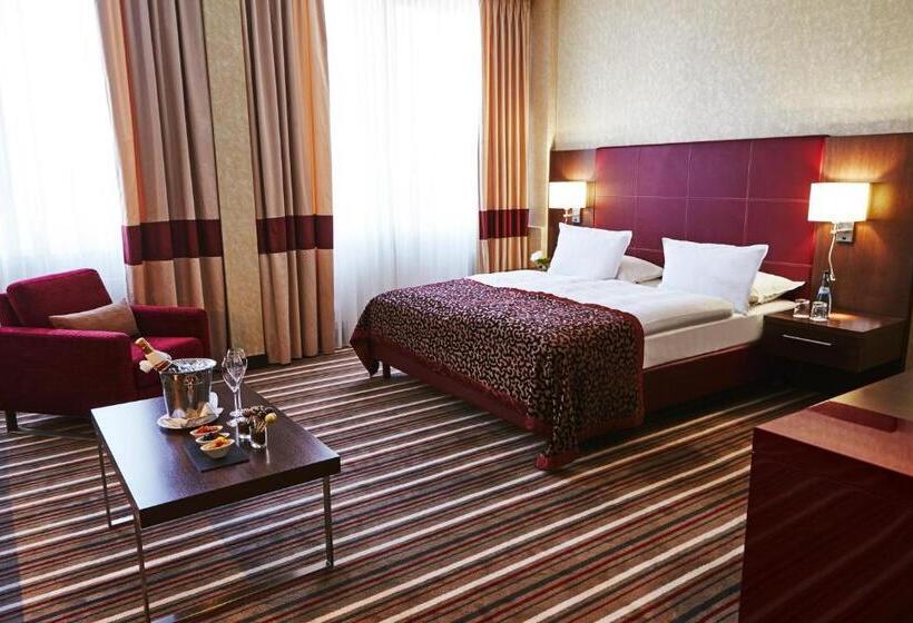 Delüks Oda, Steigenberger Graf Zeppelin