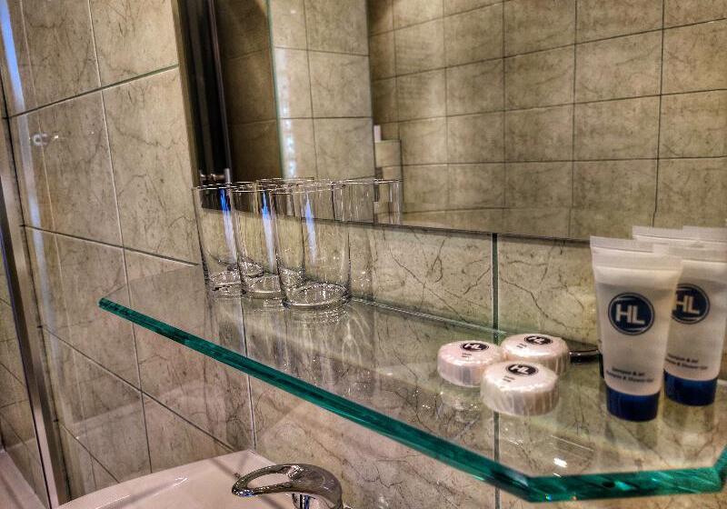 이그제큐티브 주니어 스위트, Steigenberger Graf Zeppelin