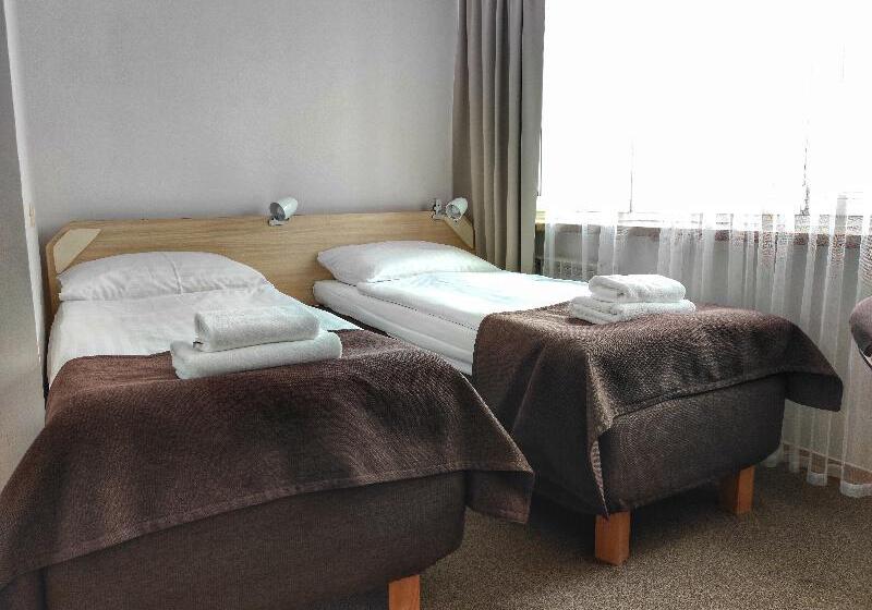 이그제큐티브 주니어 스위트, Steigenberger Graf Zeppelin