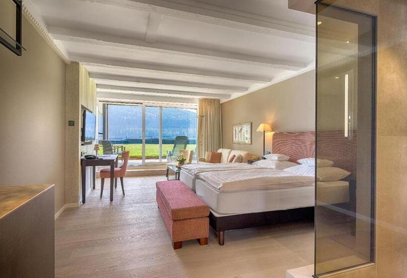 Superior room with lake view, Treschers Schwarzwald