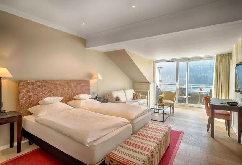 Superior room with lake view, Treschers Schwarzwald