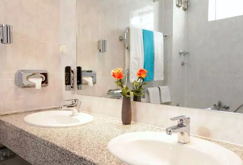 اتاق استاندارد سه نفره, Trip Inn Klee Am Park Wiesbaden