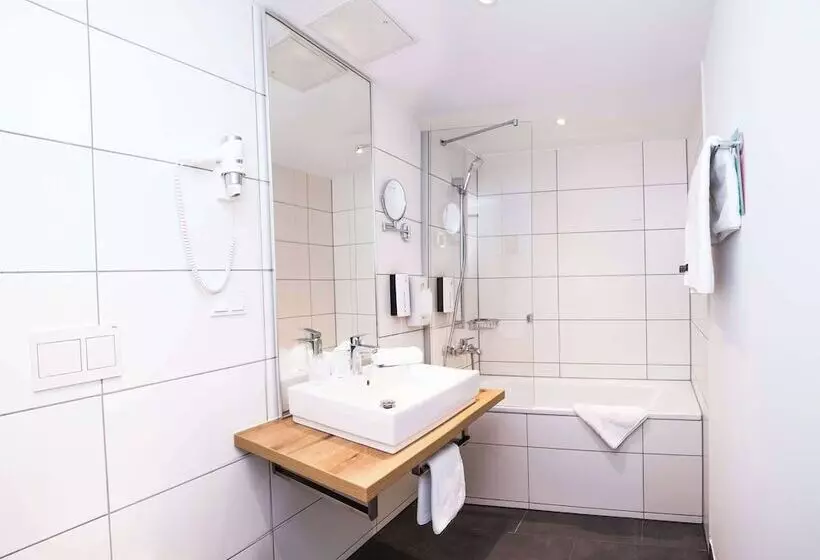 Huoneisto 1 Makuuhuone Parveke, Tulip Inn Ludwigshafen City