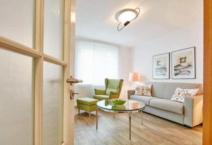 침실 1개 디럭스 아파트, Zur Post