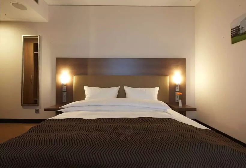 スタンダードルーム, Intercityhotel Mannheim