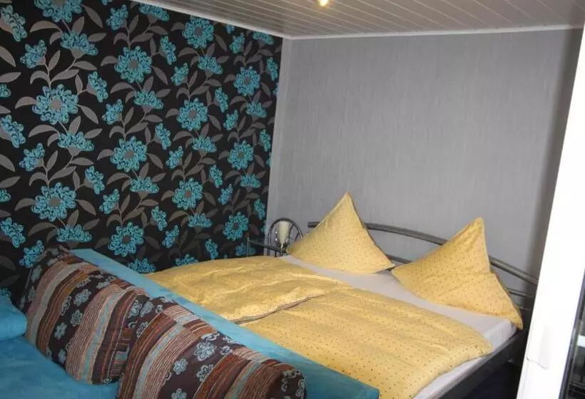 , Moselromantik Hotel Zum Löwen
