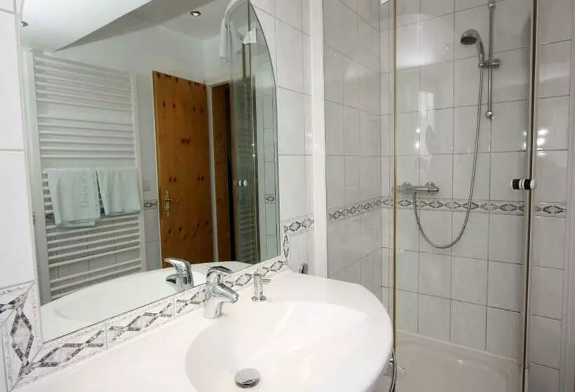 اتاق استاندارد با بالکن, Schwarzwaldgasthof Hotel Schwanen