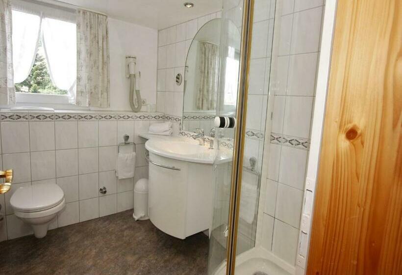 غرفة قياسية مزوَّدة بشُرفة, Schwarzwaldgasthof Hotel Schwanen