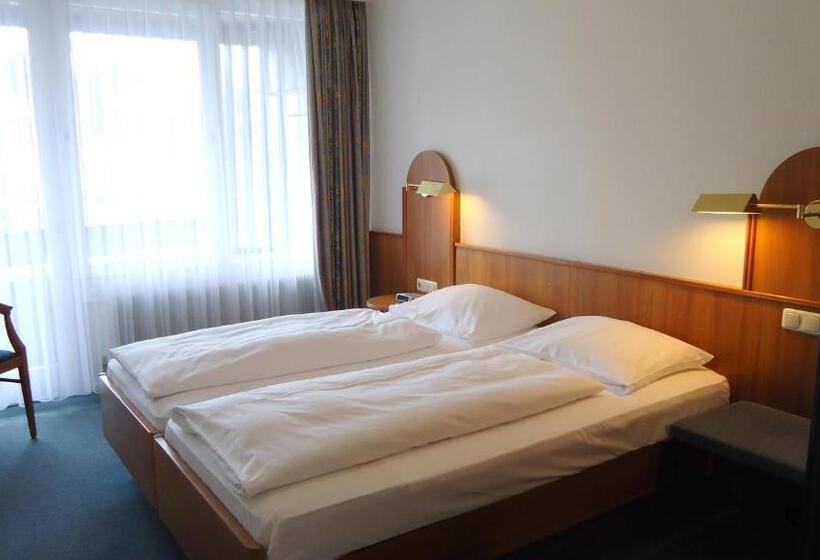 غرفة قياسية مزوَّدة بشُرفة, Altenburgblick