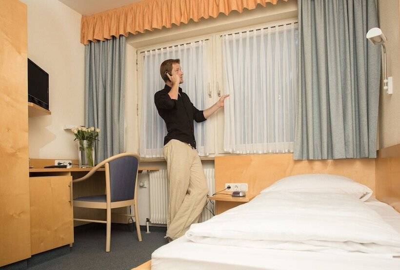 غرفة قياسية فردية, Altenburgblick