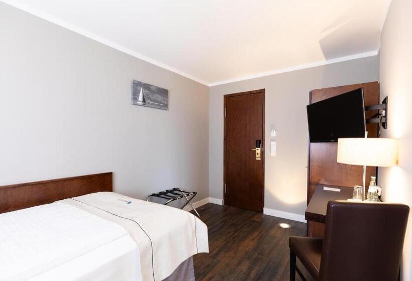 Номер Стандарт Индивидуальный, Select Hotel Friedrichshafen