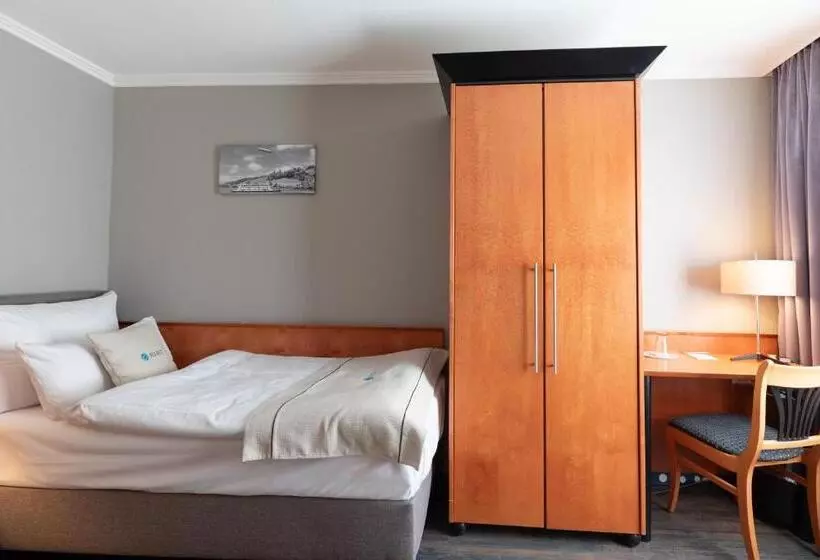 اتاق استاندارد یک نفره, Select Hotel Friedrichshafen