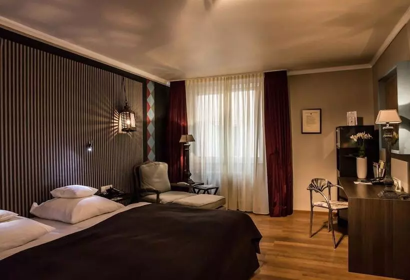 コンフォートルーム, Best Western Premier Hotel Rebstock