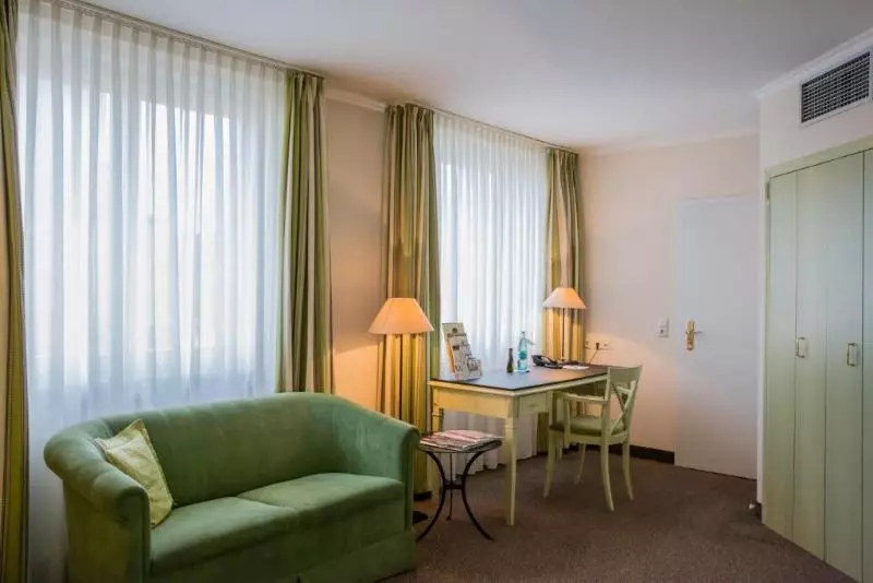 デラックスルーム, Best Western Premier Hotel Rebstock