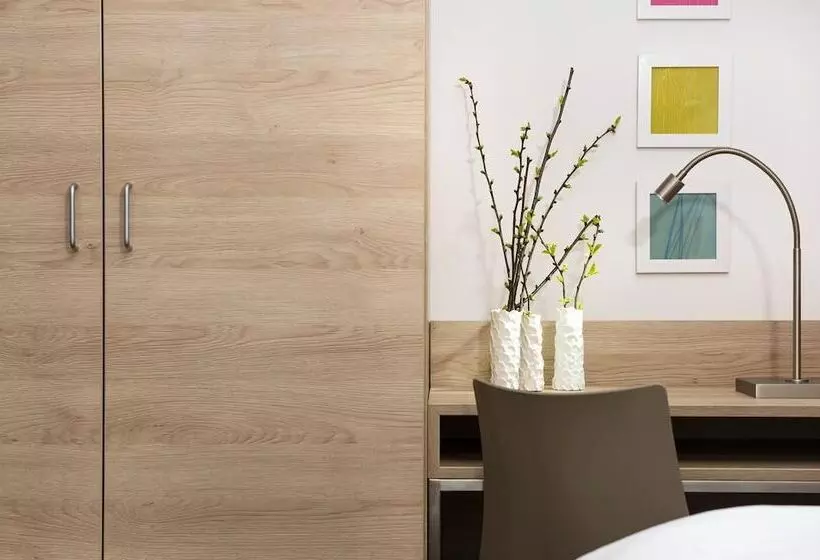 スタンダードシングルルーム, Business & Budget Hotel Tessin