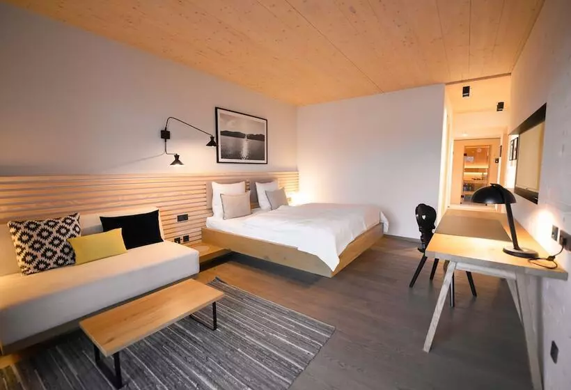 Standardzimmer mit Seeblick, Das Tegernsee