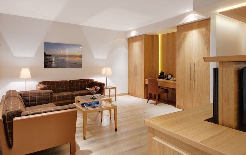 Suite, Excelsior By Geisel