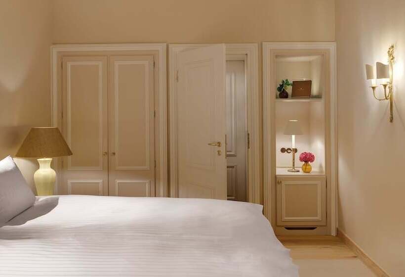 Quarto Deluxe Individual, Excelsior By Geisel