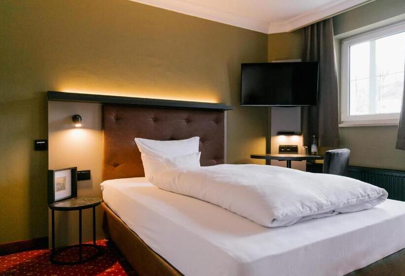 스탠다드 싱글 룸, Fletzinger