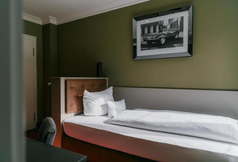 스탠다드 싱글 룸, Fletzinger