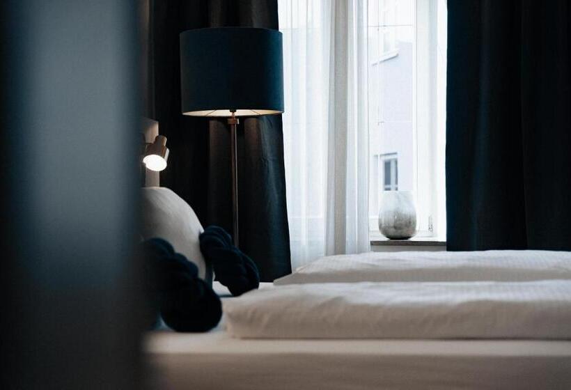 스탠다드 룸, Fletzinger