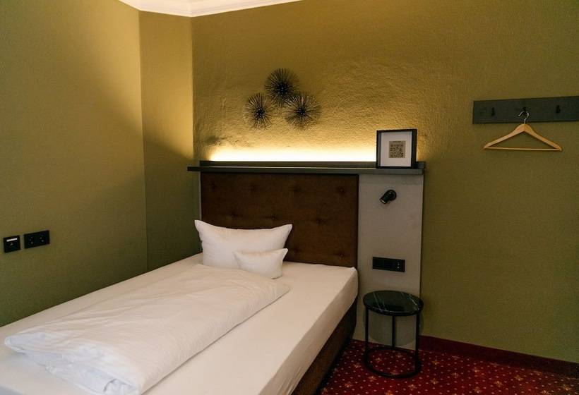 스탠다드 싱글 룸, Fletzinger