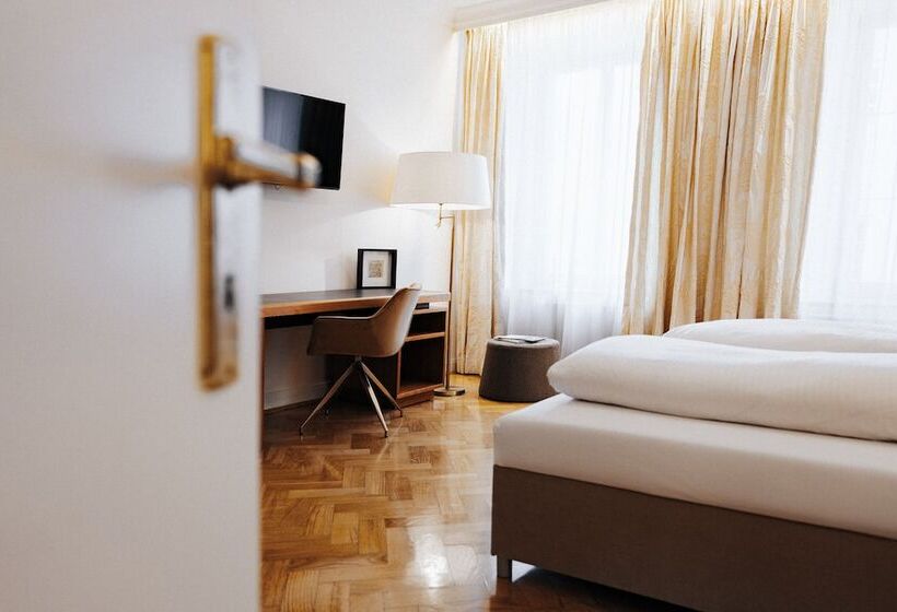 스탠다드 룸, Fletzinger