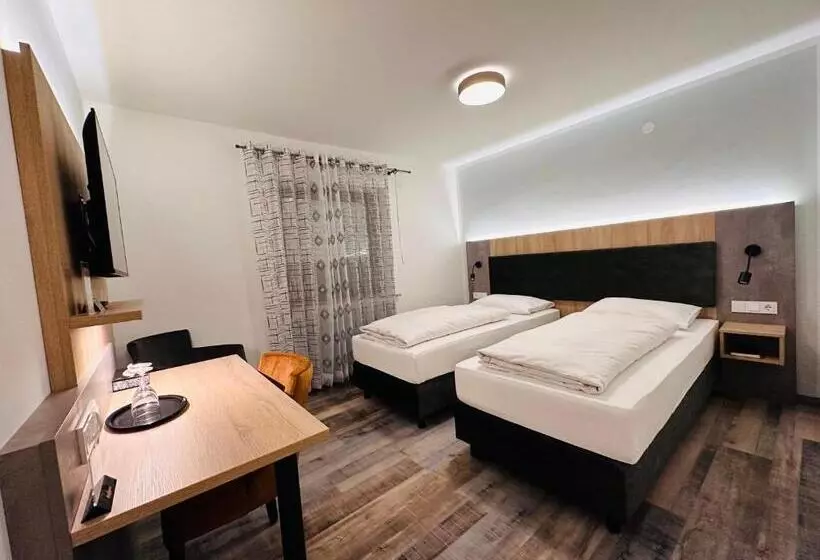 Habitación Estándar, Franken