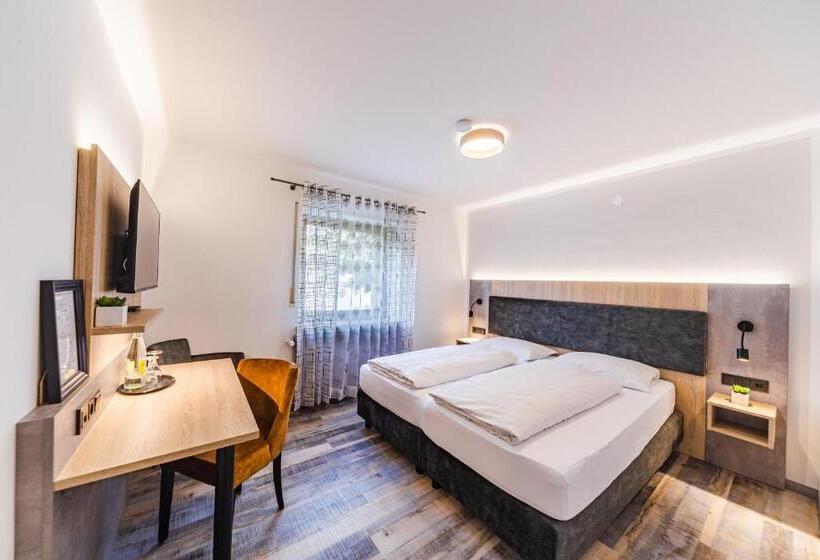 스탠다드 룸, Franken