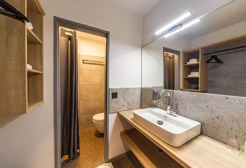 Habitación Estándar, Franken