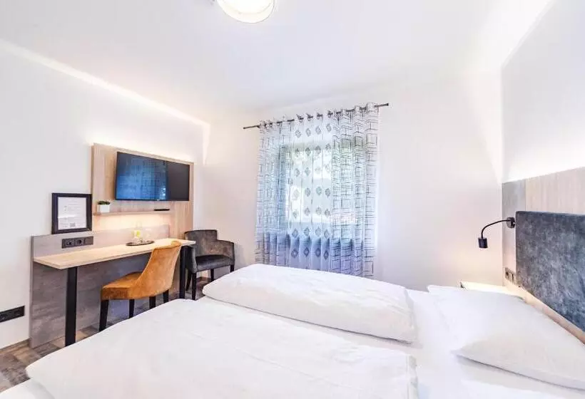 Habitación Estándar, Franken