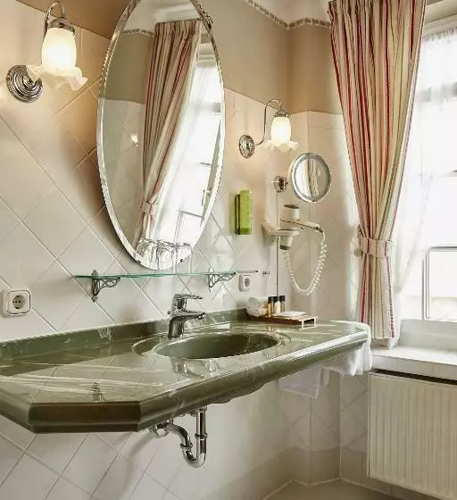 اتاق استاندارد یک نفره, Gutsgasthof Stangl