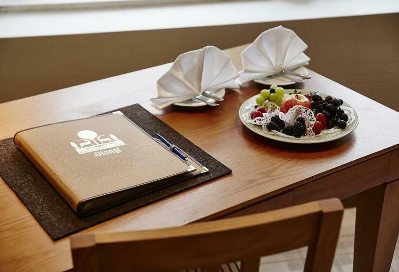 디럭스 룸, Gutsgasthof Stangl