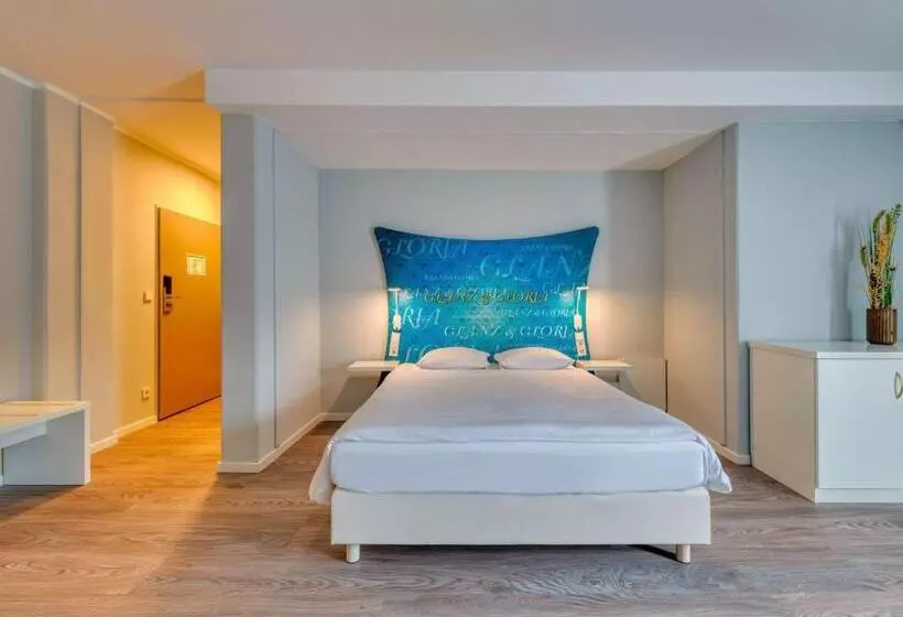 スイート（家族用）, Ibis Styles Regensburg