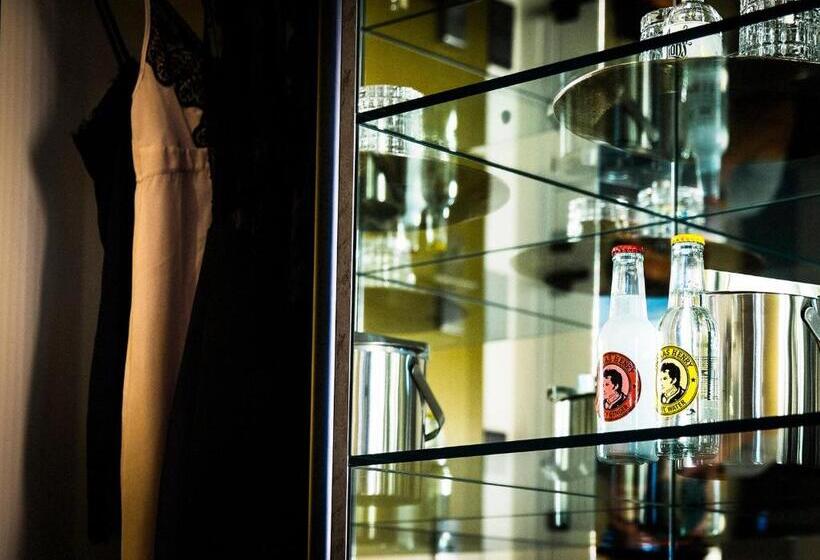 סוויטת קומפורט, Jams Music Hotel Munich