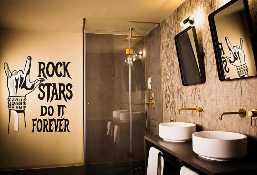 コンフォートルーム, Jams Music Hotel Munich