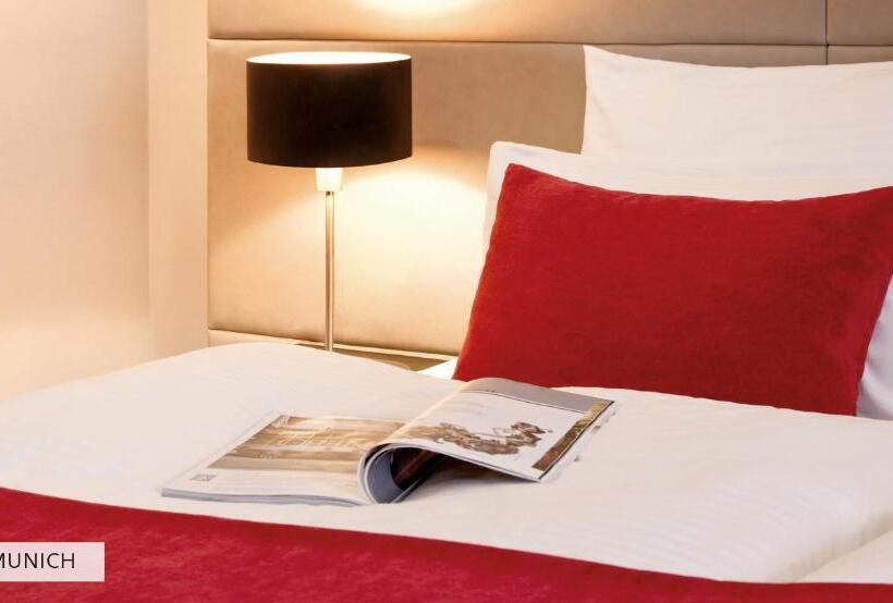 Номер Deluxe, Marc München