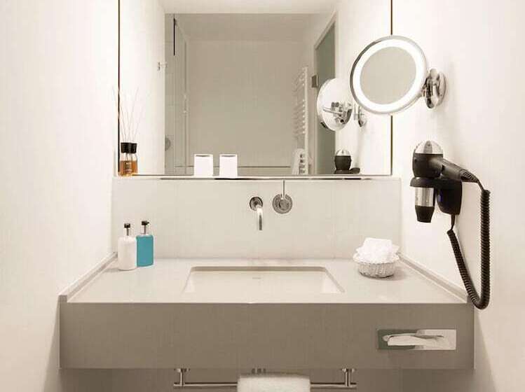 Номер Superior, Marc München