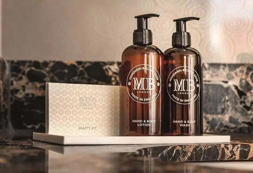 Suite Executiva, Maximilian’s
