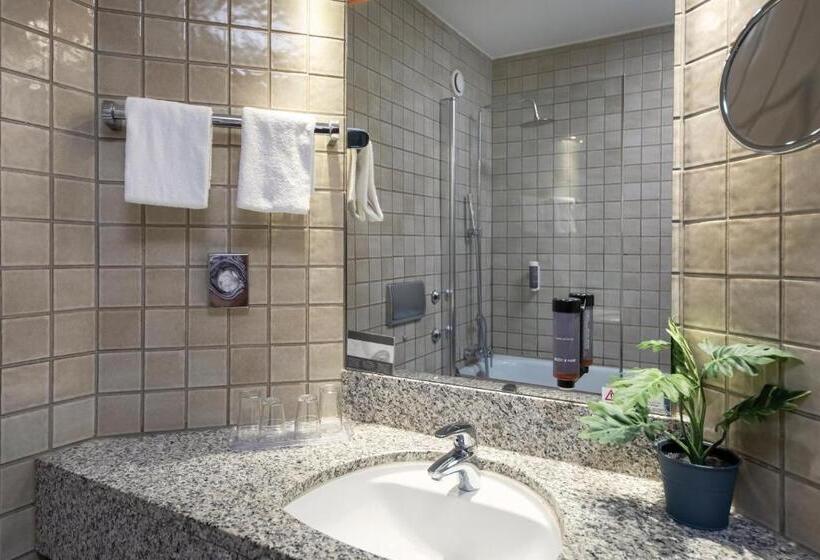 Семейный Номер, Achat Hotel Kaiserhof Landshut