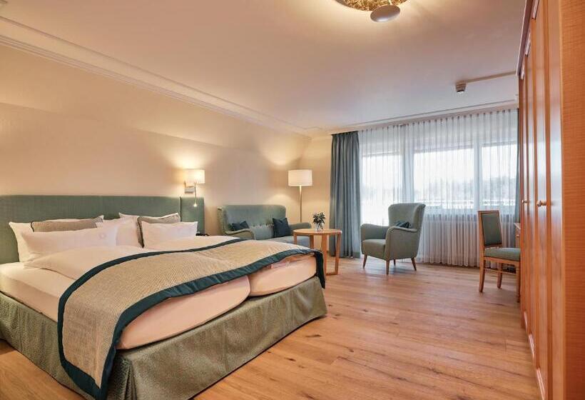 디럭스 룸, Reppert