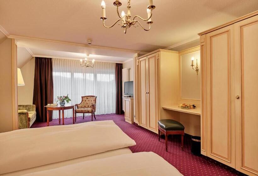 디럭스 룸 킹사이즈 침대, Reppert